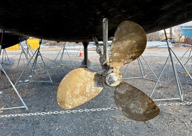 Slide: The Image of Propeller of 2022 Beneteau Oceanis 51.1 sailboat on dry dock. - 25