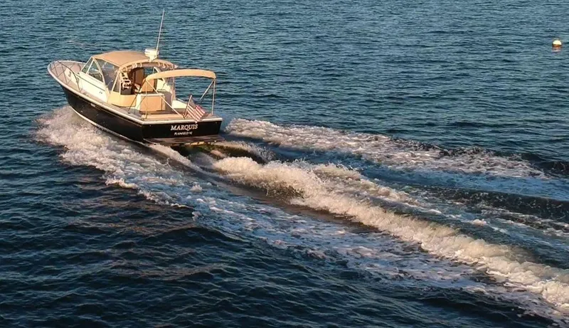 Slide: The Image of Hunt Yachts Surfhunter 29 2004 - 4