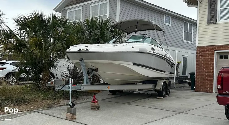 Slide: The Image of 2008 Monterey 263 Explorer for sale in Jacksonville, FL - 10