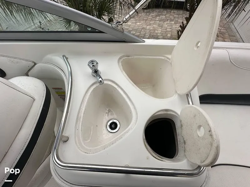 Slide: The Image of 2008 Monterey 263 Explorer for sale in Jacksonville, FL - 68