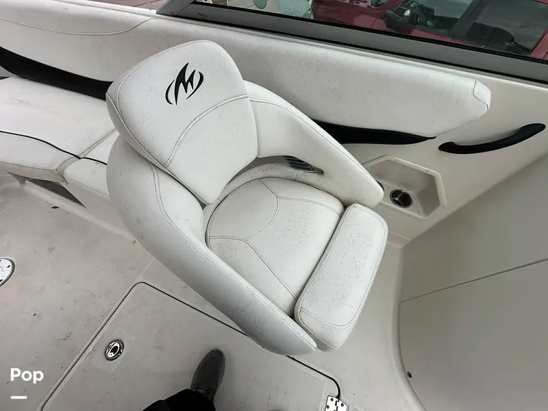 Slide: The Image of 2008 Monterey 263 Explorer for sale in Jacksonville, FL - 76