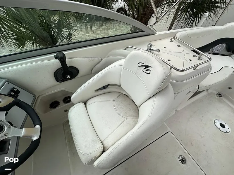 Slide: The Image of 2008 Monterey 263 Explorer for sale in Jacksonville, FL - 77