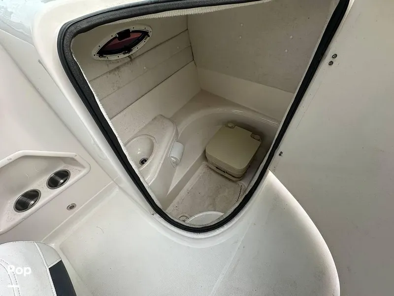 Slide: The Image of 2008 Monterey 263 Explorer for sale in Jacksonville, FL - 8