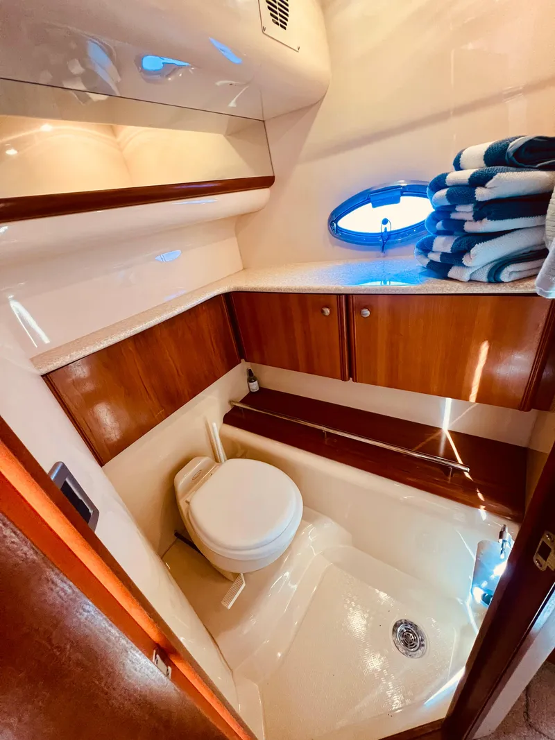 Slide: The Image of Manufacturer Provided Image: Interior - 23