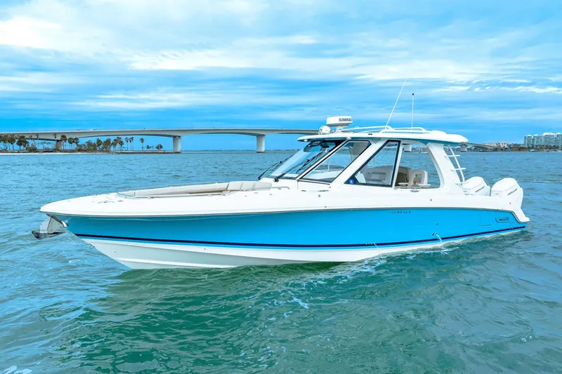 Slide: The Image of Boston Whaler 380 Realm 2023 - 0
