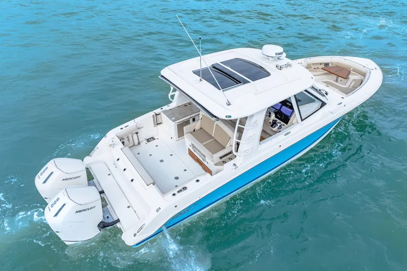 Slide: The Image of Boston Whaler 380 Realm 2023 - 10