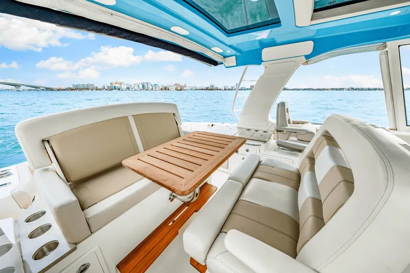 Slide: The Image of Boston Whaler 380 Realm 2023 - 45