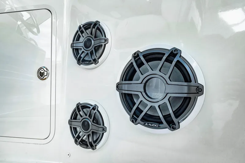 Slide: The Image of Boston Whaler 380 Realm 2023 - 53