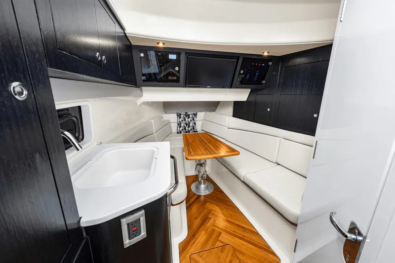 Slide: The Image of Boston Whaler 380 Realm 2023 - 59