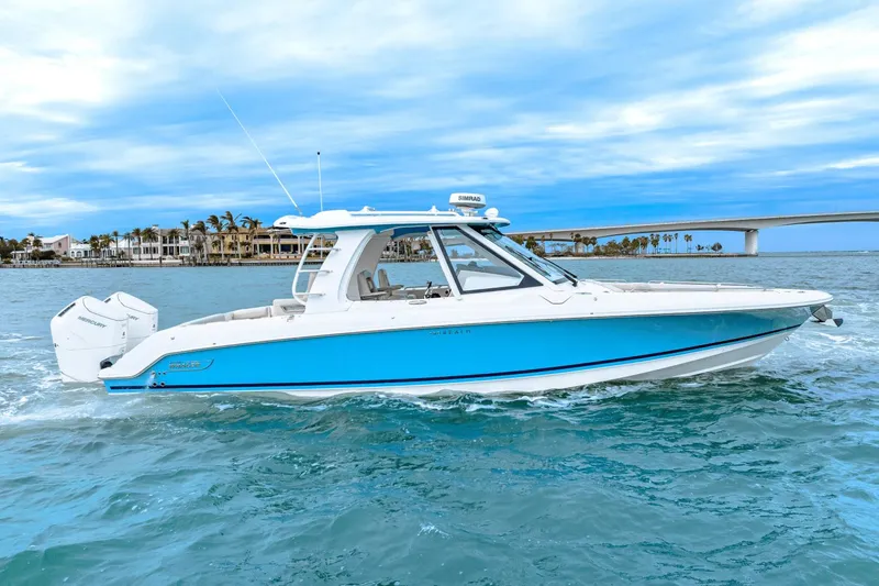 Slide: The Image of Boston Whaler 380 Realm 2023 - 6