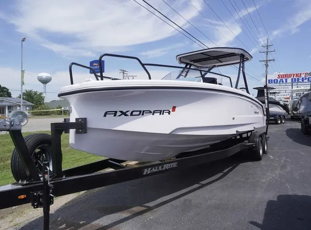 Slide: The Image of Axopar 25 Cross Top 2025 - 4