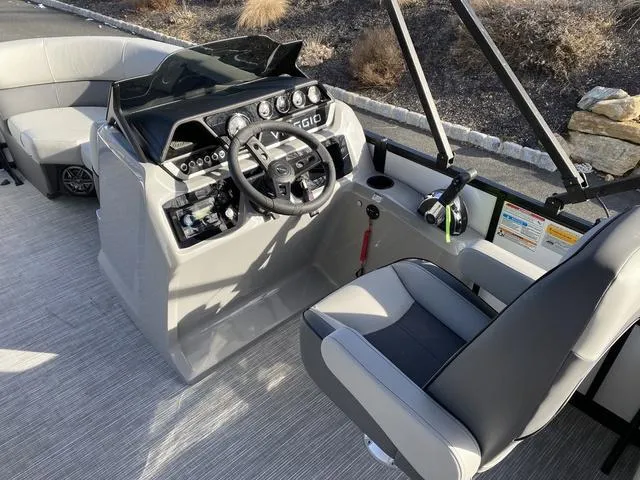 Slide: The Image of Viaggio V16U 2025 - 10