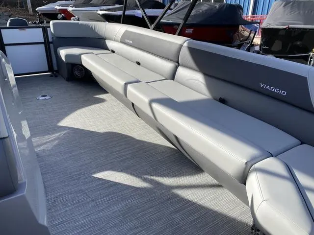 Slide: The Image of Viaggio V16U 2025 - 13