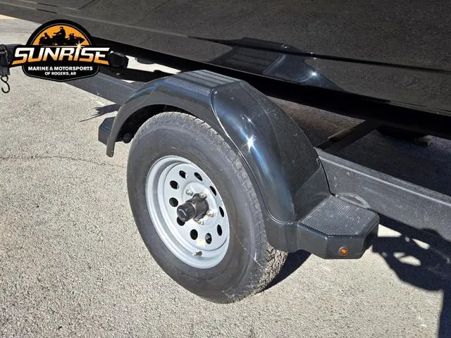 Slide: The Image of Trailer wheel of 2025 Yamaha Boats 195S at Sunrise Marine & Motorsports. - 13