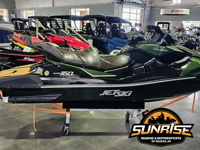 Slide: The Image of Kawasaki Jet Ski Ultra 160 2025 - 6