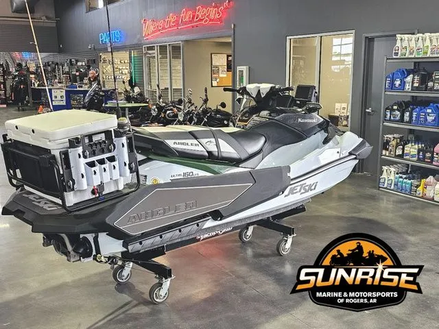 Slide: The Image of Kawasaki Jet Ski Ultra 160 2025 - 3