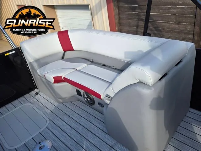 Slide: The Image of SunCatcher Select 322RC 2025 - 8