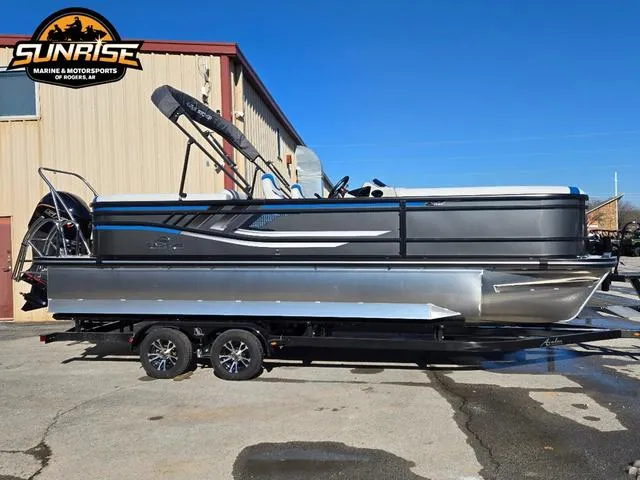 Slide: The Image of SunCatcher Select 322RC 2025 - 2