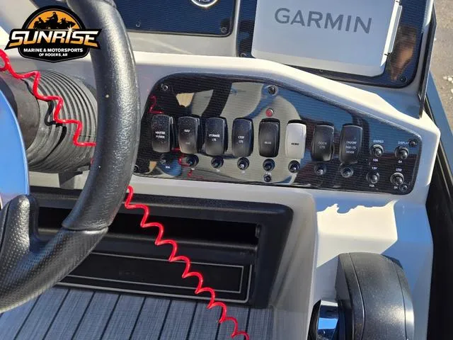 Slide: The Image of SunCatcher Select 322RC 2025 - 8