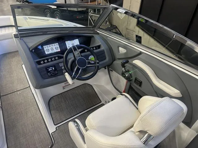 Slide: The Image of Cobalt R7 Surf 2020 - 5