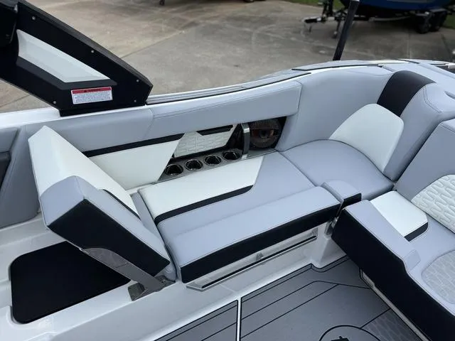 Slide: The Image of MasterCraft X24 2025 - 16