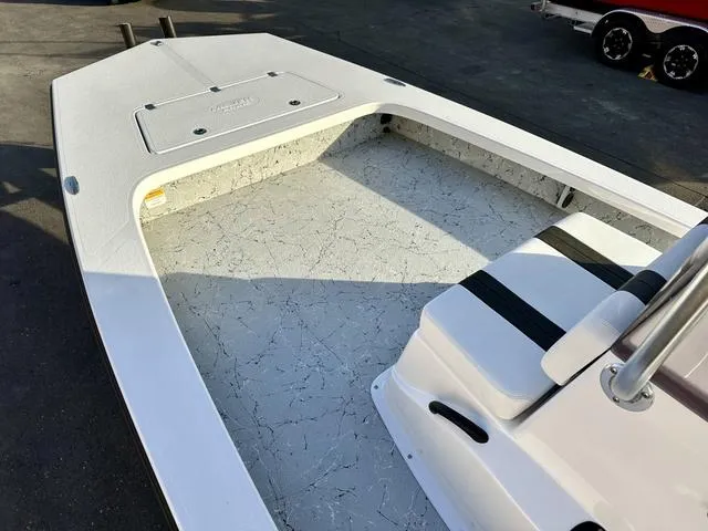 Slide: The Image of Majek 226 Illusion 2025 - 4