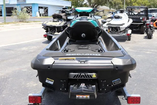 Slide: The Image of Sea-Doo GTR 230 2025 - 6
