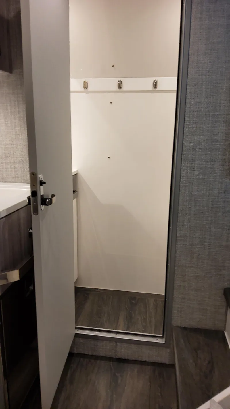 Slide: The Image of Formula 387 Center Console Fish 2025 - 65