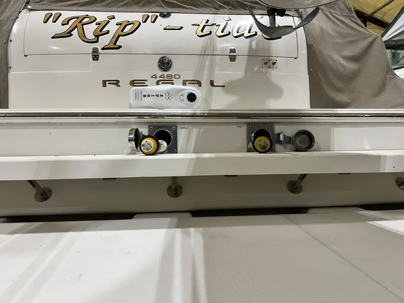 Slide: The Image of Regal Commodore 4260 2002 - 64