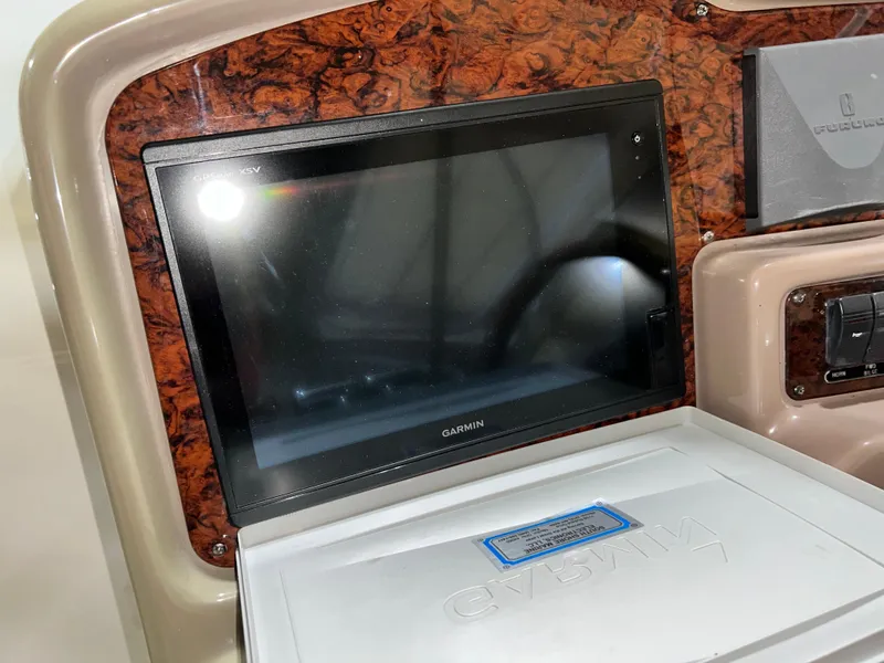 Slide: The Image of Regal Commodore 4260 2002 - 80