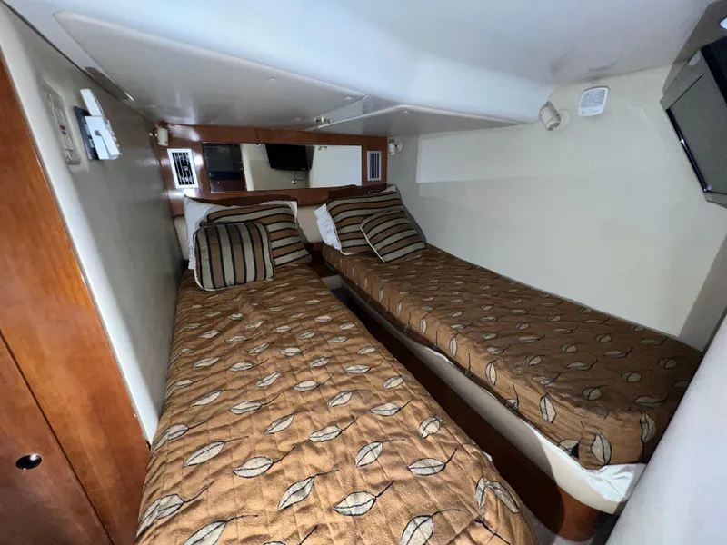 Slide: The Image of Regal Commodore 4260 2002 - 90