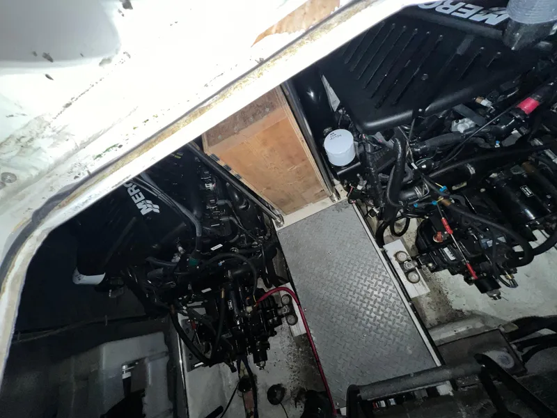 Slide: The Image of Regal Commodore 4260 2002 - 97