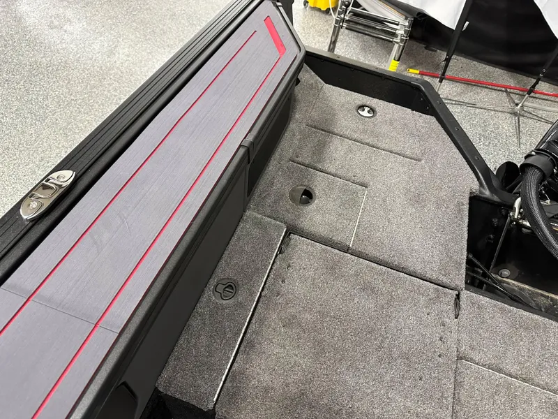 Slide: The Image of 2025 Alumacraft Trophy 175X Sport boat with 140 HP engine in showroom. - 30