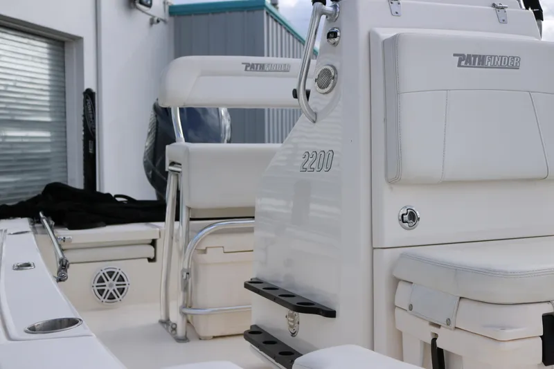 Slide: The Image of 2020 Pathfinder - Forward seating - 28