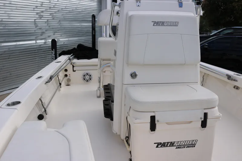 Slide: The Image of 2020 Pathfinder - Forward seating - 29