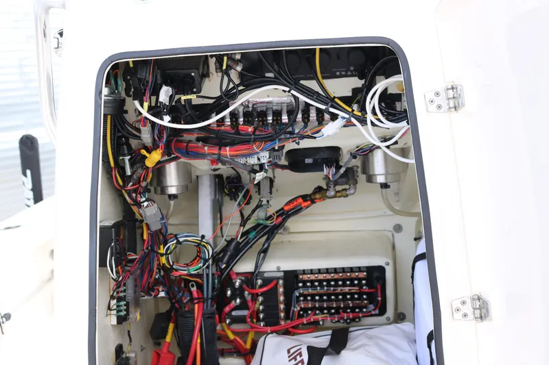 Slide: The Image of 2020 Pathfinder - batteries - 34