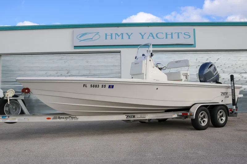 Slide: The Image of 2020 Pathfinder - Exterior profile on trailer - 4