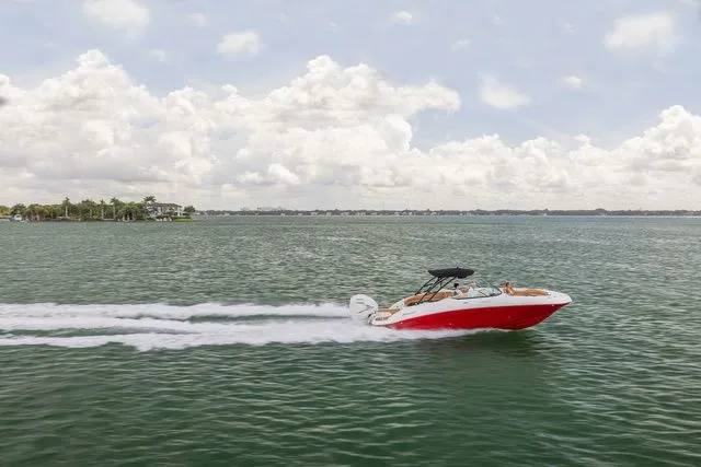 Slide: The Image of Hurricane SunDeck 2690 OB 2025 - 29