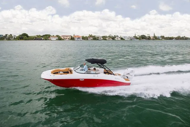 Slide: The Image of Hurricane SunDeck 2690 OB 2025 - 30