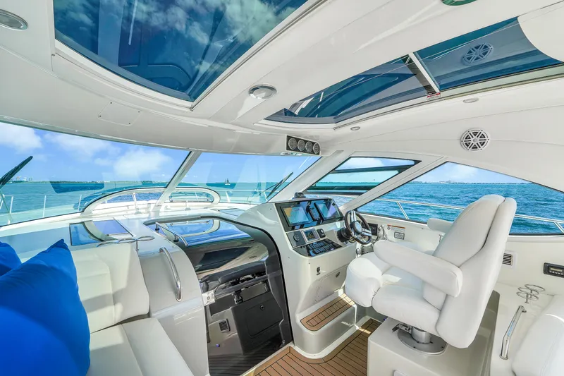 Slide: The Image of Sea Ray 470 Sundancer 2011 - 53