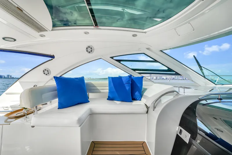 Slide: The Image of Sea Ray 470 Sundancer 2011 - 57