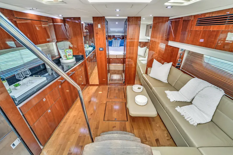 Slide: The Image of Sea Ray 470 Sundancer 2011 - 58