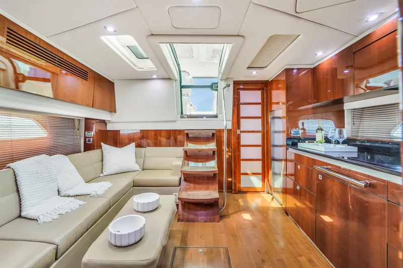 Slide: The Image of Sea Ray 470 Sundancer 2011 - 60