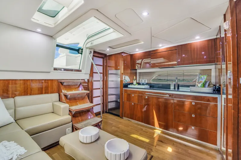 Slide: The Image of Sea Ray 470 Sundancer 2011 - 63