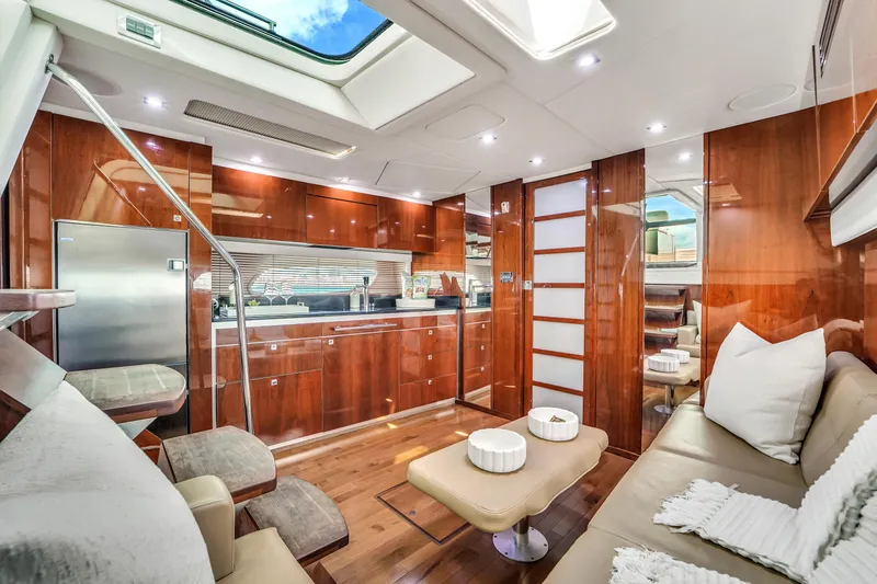 Slide: The Image of Sea Ray 470 Sundancer 2011 - 64