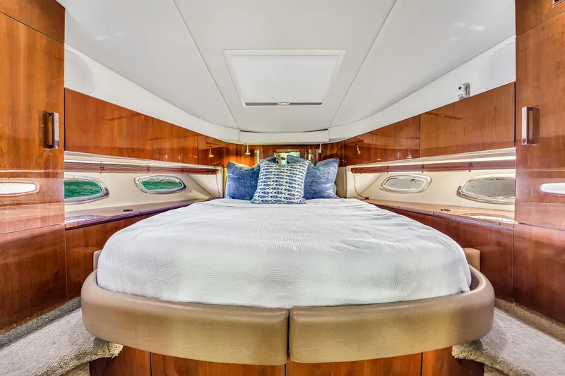 Slide: The Image of Sea Ray 470 Sundancer 2011 - 67