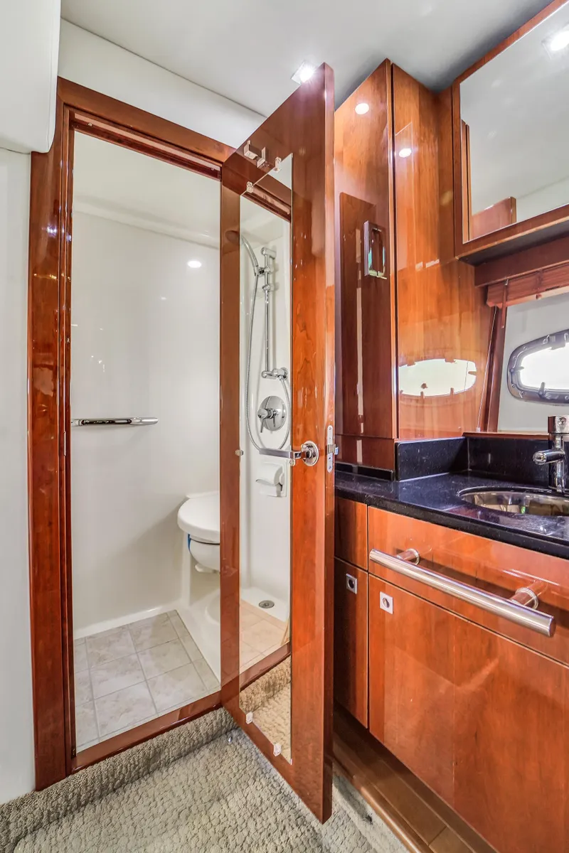 Slide: The Image of Sea Ray 470 Sundancer 2011 - 74