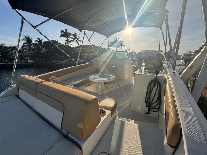 Slide: The Image of Sea Ray 280 Sundeck 2011 - 2