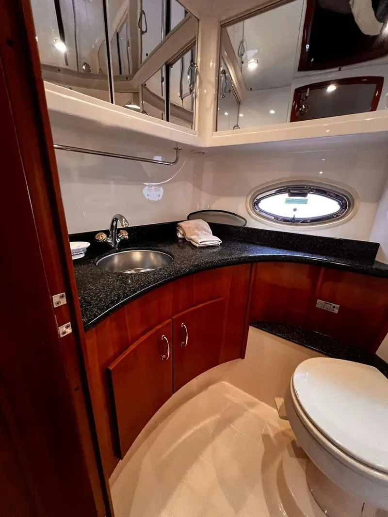 Slide: The Image of Carver 466 Motor Yacht 2004 - 27
