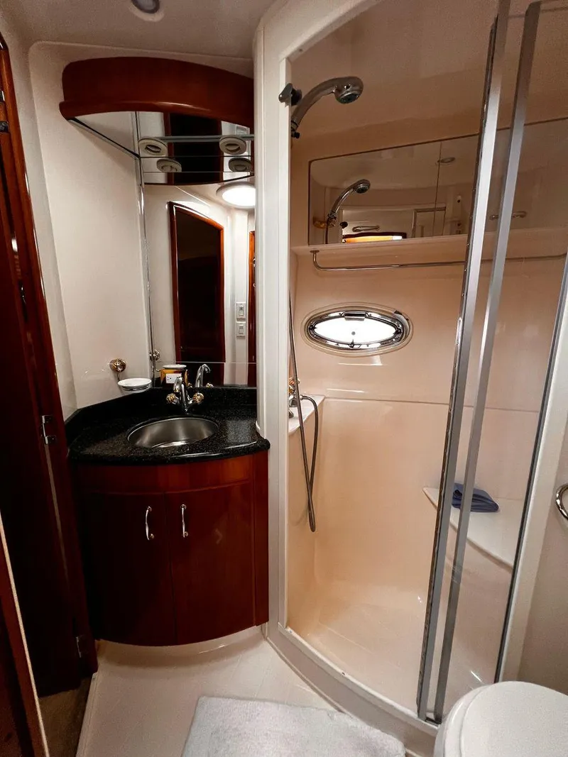 Slide: The Image of Carver 466 Motor Yacht 2004 - 28